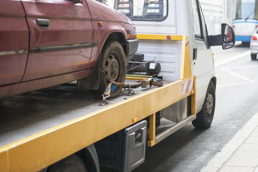 How Emergency Towing Services Keep You Safe On The Road in Killeen, TX How Emergency Towing Services Keep You Safe On The Road in Killeen, TX